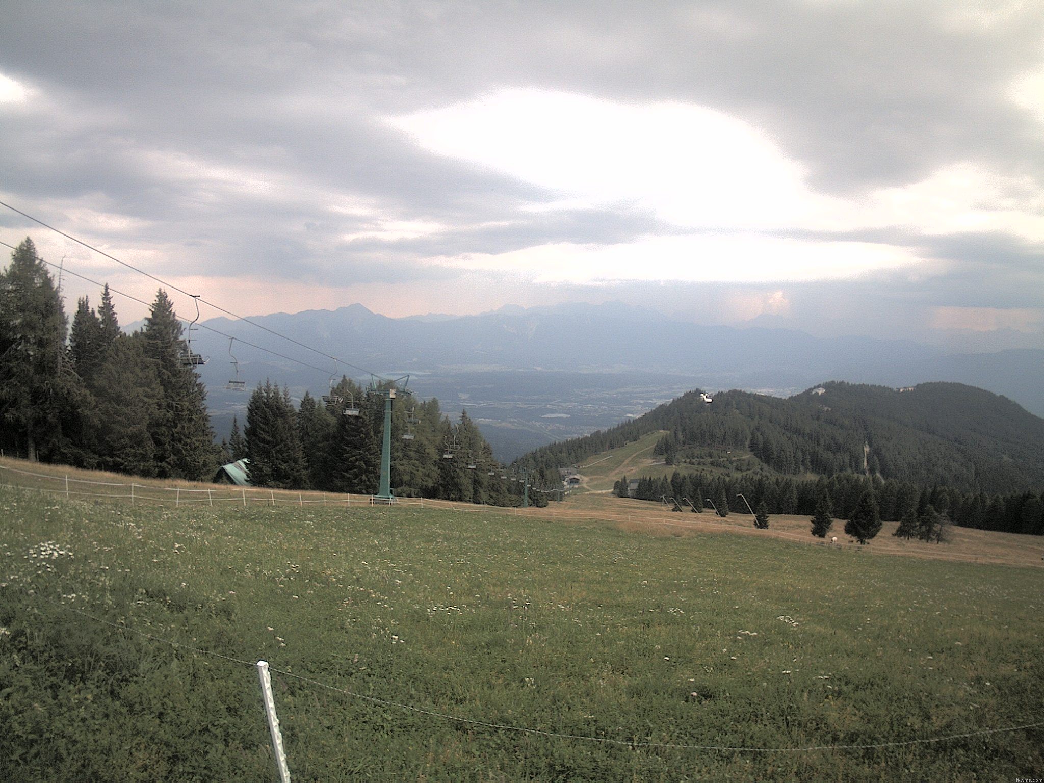 Webcam Mountain Station Pöllingerlift (1.660m) 