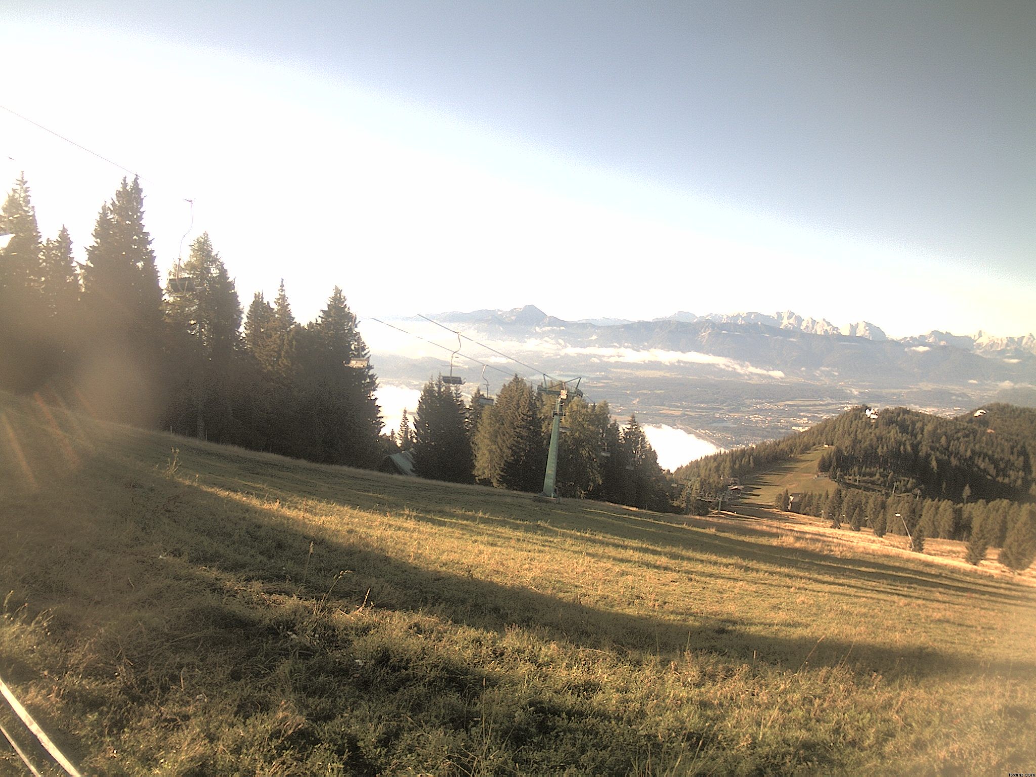 Webcam Bergstation Pöllingerbahn (1.660m)